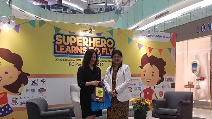 “Superheroes Learn to Fly” bersama RS Royal Surabaya