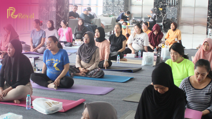 SIAP DAN NYAMAN DALAM PERSALINAN DENGAN PRENATAL YOGA